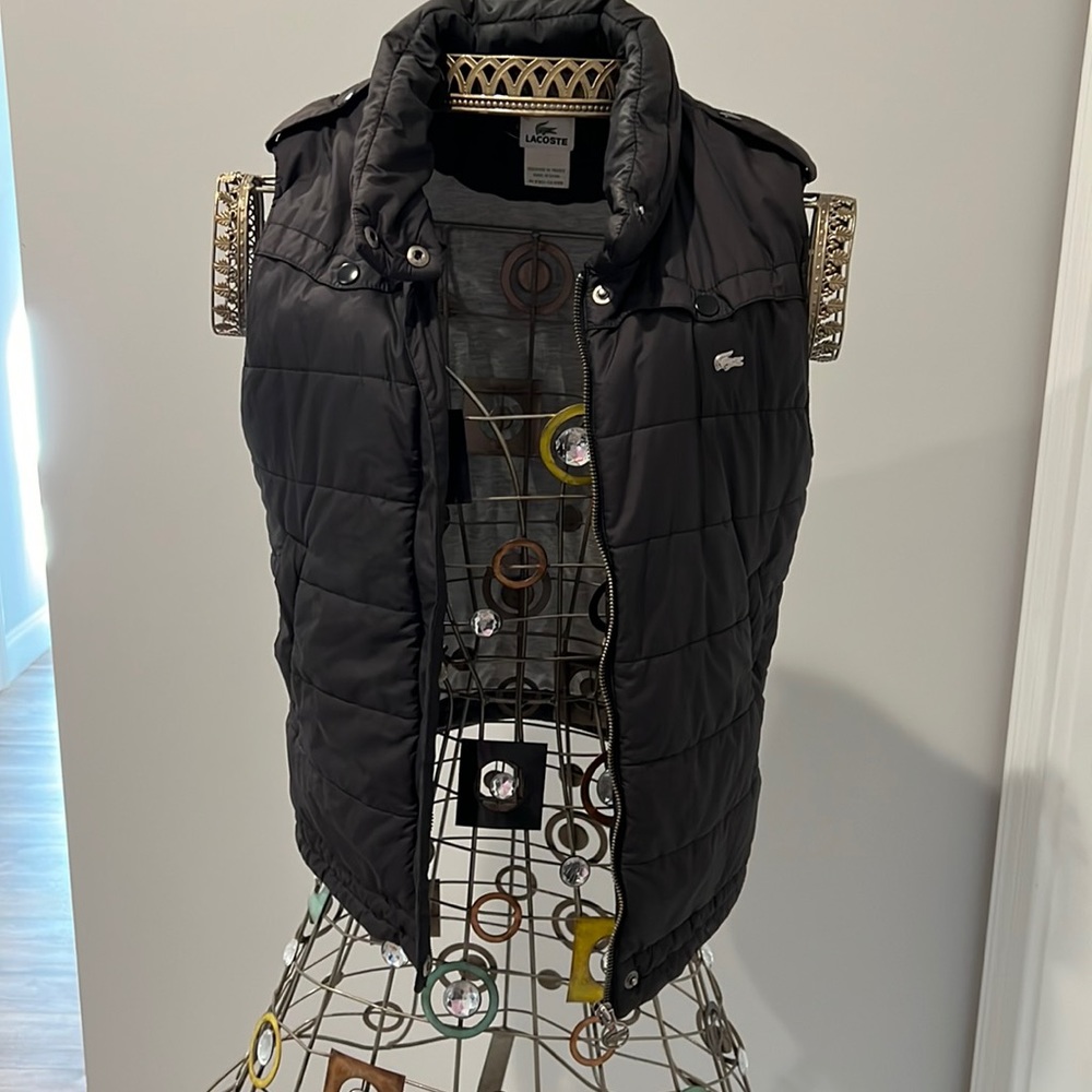 Black Lacoste size 42 vest with zipper pockets
